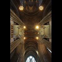 Liverpool, Anglican Cathedral, Orgel umd Gewölbe im Chor