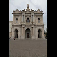 Pompei, Santuario della Beata Vergine (Madonna del Rosario), Fassade
