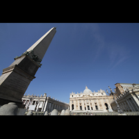 Roma (Rom), Basilica S. Pietro (Petersdom), Obelisk und Petersdom perspektivisch