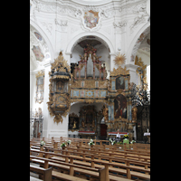 Muri, Klosterkirche, Innenraum in Richtung Evangelienorgel