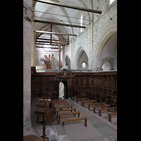 Sion (Sitten), Notre-Dame-de-Valre (Burgkirche), Blick vom Chorgesthl ber den Lettner in Richtung Orgel