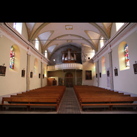 Conthey, Saint-Séverin, Innenraum in Richtung Orgel