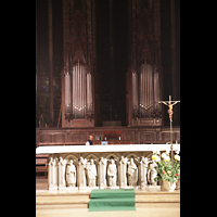 Lyon, Saint-Bonaventure, Orgel mit Altar im Vordergrund