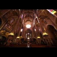 Palma de Mallorca, Catedral La Seu, Innenraum mit Orgel