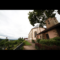 berherrn, Kirche, Auenansicht mit Friedhof