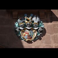 Freudenstadt, Ev. Stadtkirche, Wappen links über dem Hauptportal