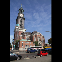 Hamburg, St. Michaelis ('Michel'), Außenansicht von der Englischen Planke in Richtung Norden