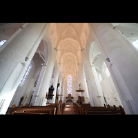 Hamburg, Hauptkirche St. Katharinen, Innenraum in Richtung Chor