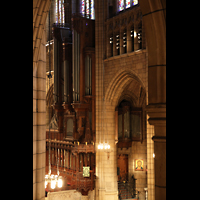 New York City, St. Thomas 5th Ave, Blick von der Nordseitenschiffempore zur Hauptorgel (Sdseite)