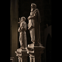 New York City, Episcopal Cathedral of St. John-The-Divine, Statuen im Chorumgang