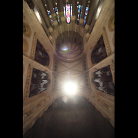 New York City, Episcopal Cathedral of St. John-The-Divine, Blick im Chor nach oben zu den Orgeln