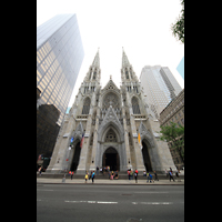 New York City, St. Patrick's Cathedral, Doppelturm-Fassade