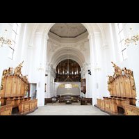 Bamberg, St. Stephan, Blick vom Chorraum mit Chorgestühl zur Orgel