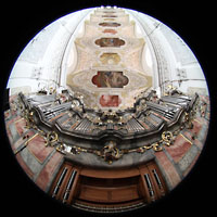 Bamberg, Pfarrkirche Unserer Lieben Frau, Spieltisch, Orgel und gesamte Kirche