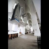 Lübeck, Dom, Nördliches Seitenschiff mit Orgel