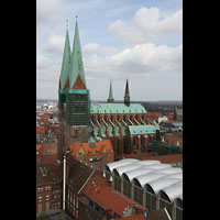 Lübeck, St. Marien, Blick vom St. Petri-Kirchturm auf St. Marien