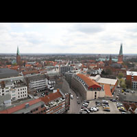 Lübeck, Dom, Blick vom St. Petri-Kirchturm auf St. Ägidien (links) und auf den Dom (rechts)