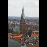 Lübeck, St. Ägidien, Blick vom St. Petri-Kirchturm nach Süden zur Ägidienkirche