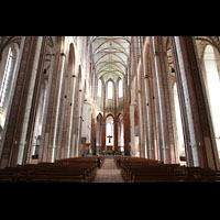 Lübeck, St. Marien, Innenraum in Richtung Chor