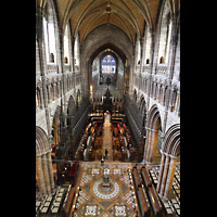 Chester, Cathedral, Gesamter Innenraum in Richtung Langhaus, Blick von der Balustrade im Chor