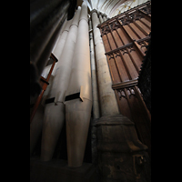York, Minster (Cathedral Church of St Peter), Die mächtigen tiefsten und größten Pfeifen des Double Open Diapason 32'