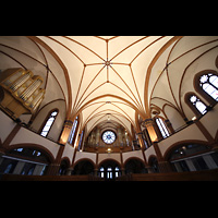 Berlin, Pauluskirche, Innenraum mit zwei Orgeln