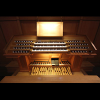 Berlin, Pauluskirche, Spieltisch der Schuke-Orgel