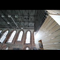 Neubrandenburg, Konzertkirche St. Marien, Orgel seitlich mit Blick in den Raum