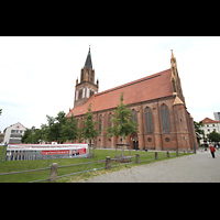 Neubrandenburg, Konzertkirche St. Marien, Konzertkirche Außenansicht