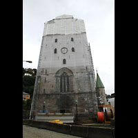 Bergen, Domkirke, Durch Baustelle verdeckter Turm