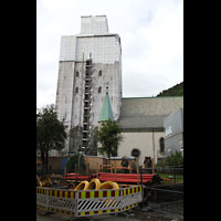 Bergen, Domkirke, Seitenansicht mit Turmbaustelle