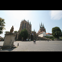 Erfurt, Dom St. Marien, Domplatz mit Dom (links) und Severikirche (rechts)