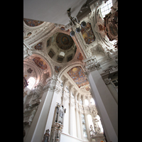 Passau, Dom St. Stephan, Vierungskuppel und Chorraum