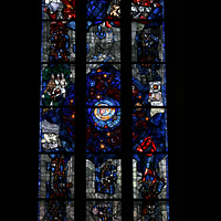 Ulm, Münster, Buntes Fenster mit Glasmalerei