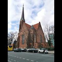 Berlin, Heilandskirche, Seitliche Außenansicht von Südosten