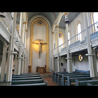 Passau, Stadtpfarrkirche St. Matthus (ev.), Seitlicher Blick zum Chor