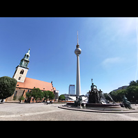 Berlin, St. Marienkirche, Marienkirche, Fernsehturm und Neptunbrunnen