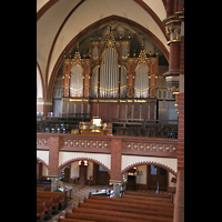 Berlin, Auenkirche, Blick von der Seitenempore zur Orgel