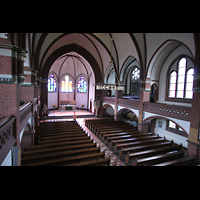 Blick von der Orgelempore in die Kirche