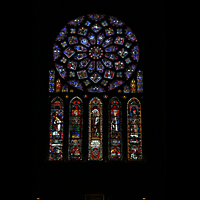 Chartres, Cathédrale Notre-Dame, Bunte Fenster mit Glasmalerei