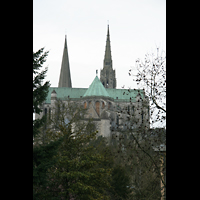 Chartres, Cathédrale Notre-Dame, Ansicht von der Stadt aus