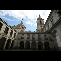 San Lorenzo de El Escorial, Basílica del Real Monasterio, Seitenansicht
