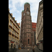 Seitenansicht der T�rme