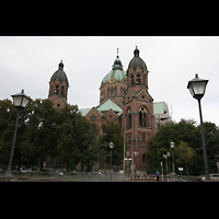 München (Munich), St. Lukas, Lukaskirche von der Isar aus
