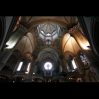 München (Munich), St. Lukas, Innenraum  mit Chor und Kuppel