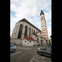 Landsberg am Lech, Stadtpfarrkirche Mari Himmelfahrt, Ansicht vom Chor aus (2006)