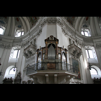 Salzburg, Dom, Südliche Epistelorgel mit Chor und Querhaus