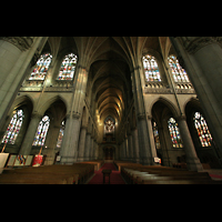 Linz, Maria-Empfngnis-Dom, Blick vom Chor zur groen Orgel