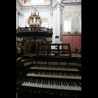 Chororgel mit Spieltisch