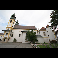 Passau, Wallfahrtskirche Mariahilf, Seitenansicht und Kirchhof
